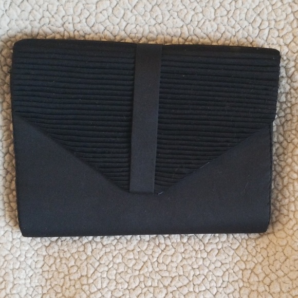 GUC Black Clutch Purse with shoulder strap - Picture 7 of 7